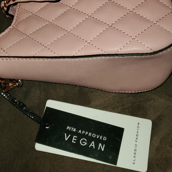 BEAUTIFUL STUNNING NEW VEGAN PETA APPROVED POCKETBOOK. - Picture 4 of 8